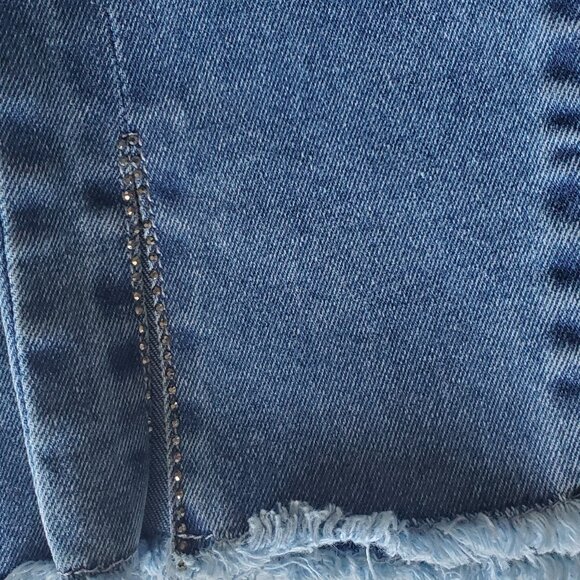 Trixy 30 inch waist, 27 inch Inseam Ankle Jeans - Picture 8 of 8